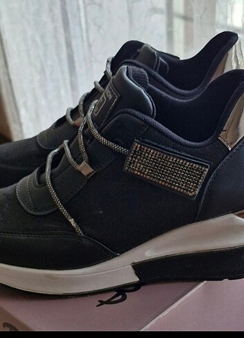 Fantazi spor ayakkabi - Görsel 2