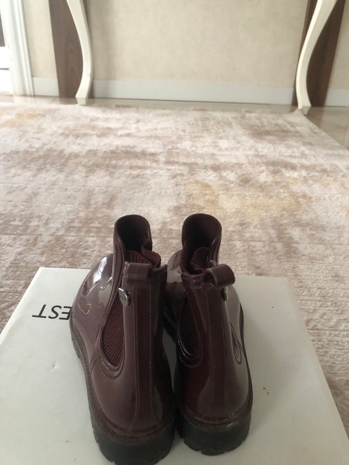 37 numara ıgor marka bot - Görsel 3