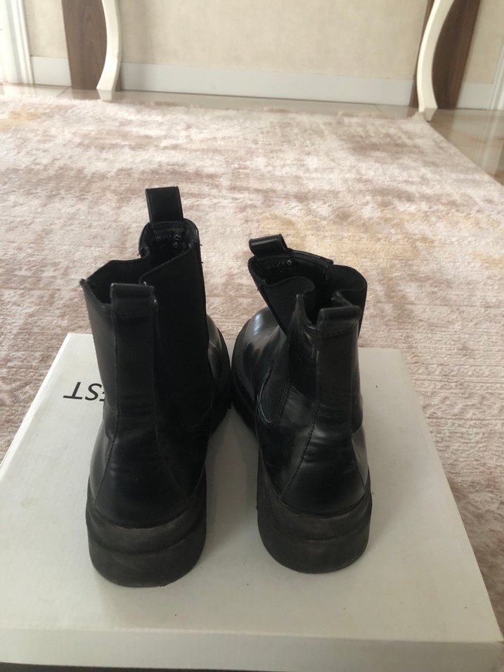 36 numara Ninewest marka bot - Görsel 3