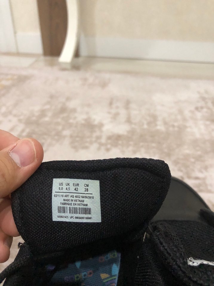42 numara Adidas marka ayakkabı - Görsel 4