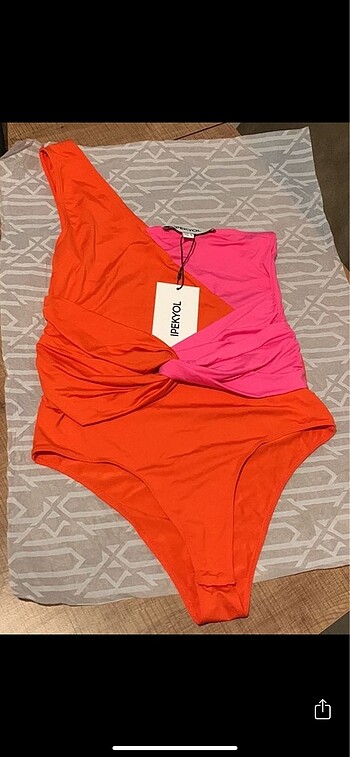 s Beden Colorblock bodysuit