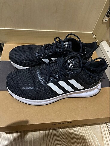 Adidas kadın spor ayakkabı