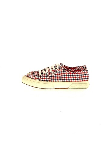 Superga Spor Ayakkabı %70 İndirimli.