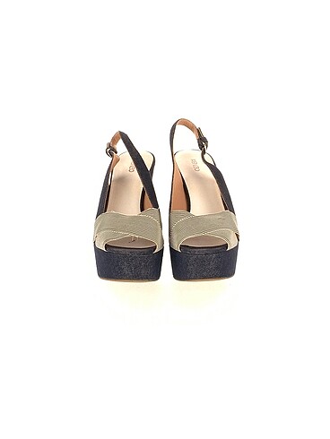 40 Beden Kenzo Dolgu Topuk %70 İndirimli.