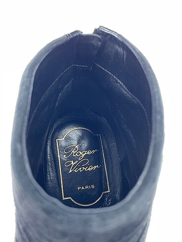 39 Beden siyah Renk Roger Vivier Platform %70 İndirimli.