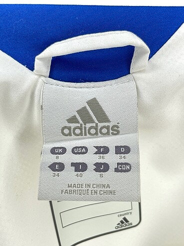 36 Beden çeşitli Renk Adidas Ceket %70 İndirimli.