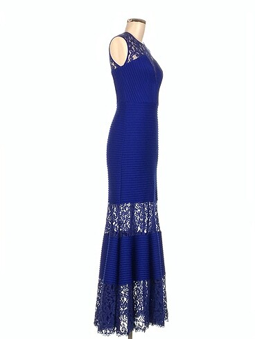 Tadashi Shoji Tadashi Shoji Uzun Abiye %70 İndirimli.