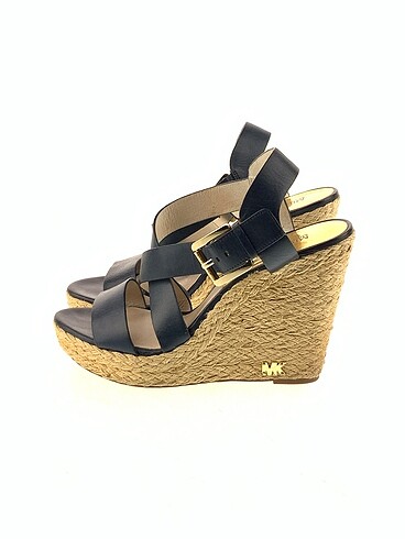 Michael Kors Dolgu Topuk %70 İndirimli.