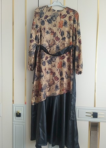 Uzun Kollu Bohem Çiçek Desenli Uzun Elbise - Görsel 2