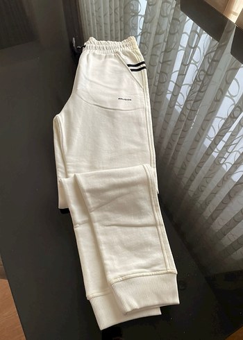 Kadın Beyaz Pamuklu Fermuarlı Eşofman Takımı - Görsel 8