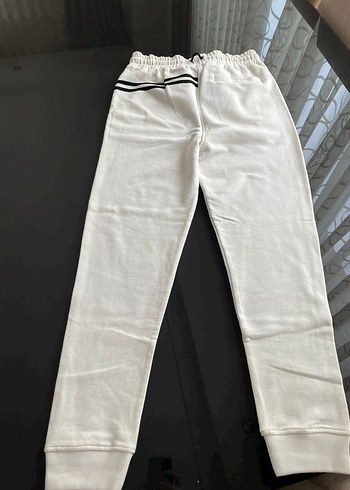 Kadın Beyaz Pamuklu Fermuarlı Eşofman Takımı - Görsel 4