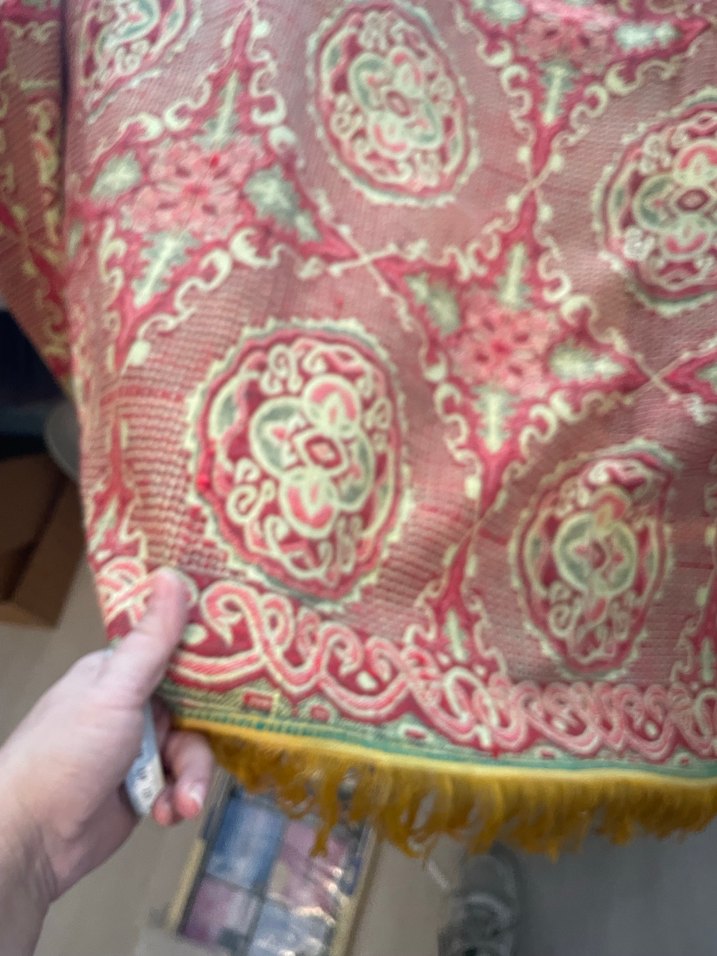 Bordo Desenli Parlak Battaniye - Görsel 2