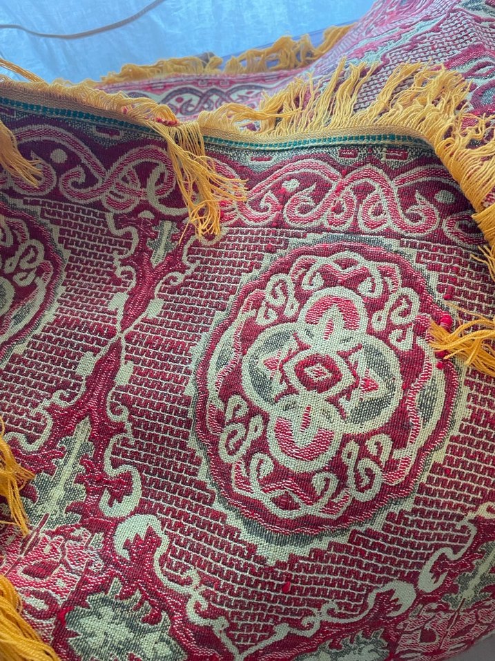 Bordo Desenli Parlak Battaniye - Görsel 4