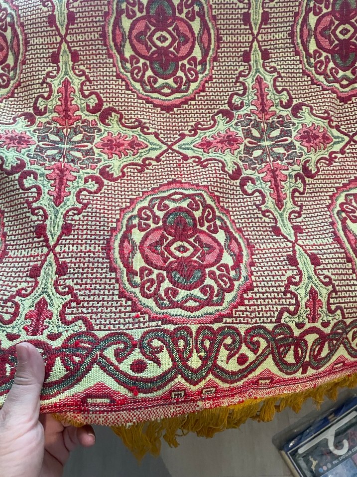 Bordo Desenli Parlak Battaniye - Görsel 3