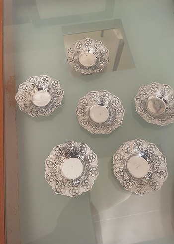 Çiçek Desenli Parlak Beyaz Tabak - Görsel 3