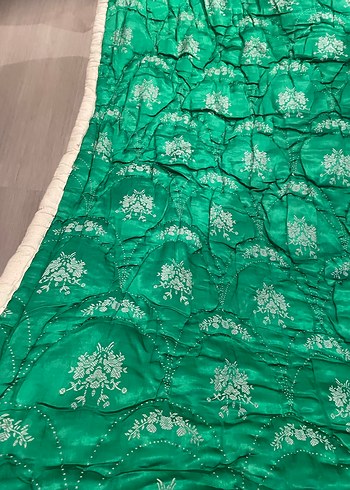 Yeşil Bağlama Desenli  yorgan - Görsel 2