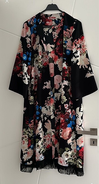 Desenli kimono