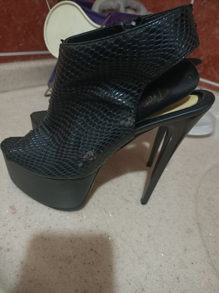 Kadın Siyah Yılan Desenli Tokalı platform Topuklu Ayakkabı - Görsel 5