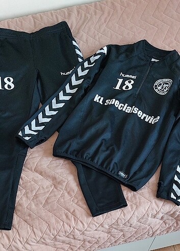 Hummel kız çocuk eşofman takımı