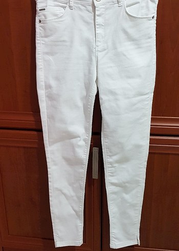 Beyaz Kadın Midi Boy Fermuarlı Jean - Görsel 2