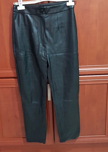 Kadın Siyah Deri Midi Pantolon - Görsel 2