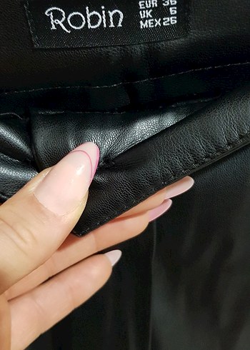 Kadın Siyah Deri Midi Pantolon - Görsel 3