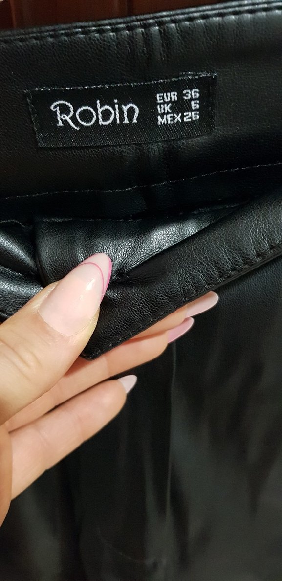 Kadın Siyah Deri Midi Pantolon - Görsel 3