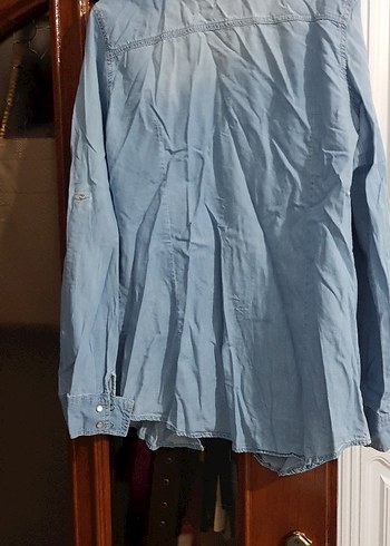 Düğmeli Uzun Kollu Kot Gömlek - Görsel 4