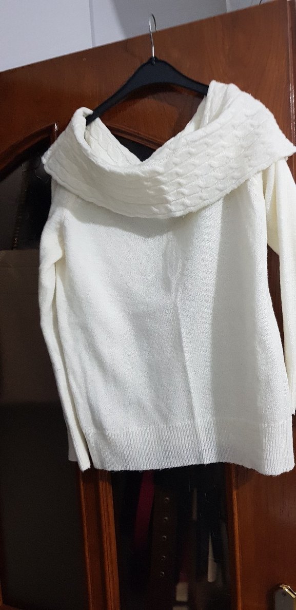 Beyaz Örgü Degaje Yaka Kadın Kazak - Görsel 3