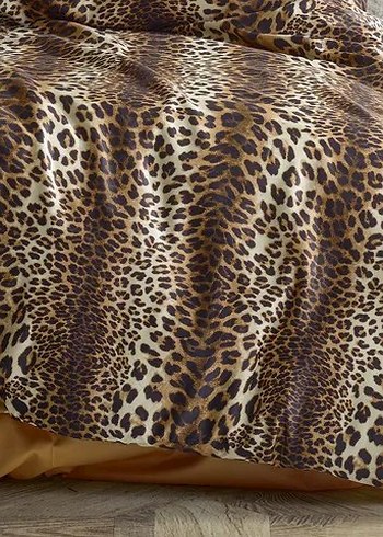 Diğer Kahverengi Leopar Desenli Nevresim Takımı