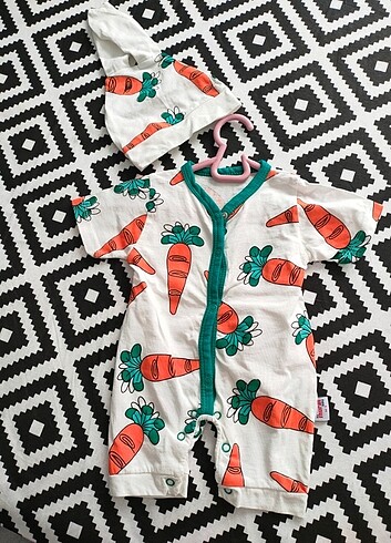 Havuç desenli unisex tulum 