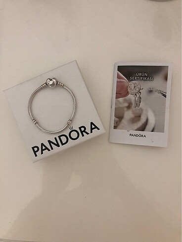 Pandora Bileklik
