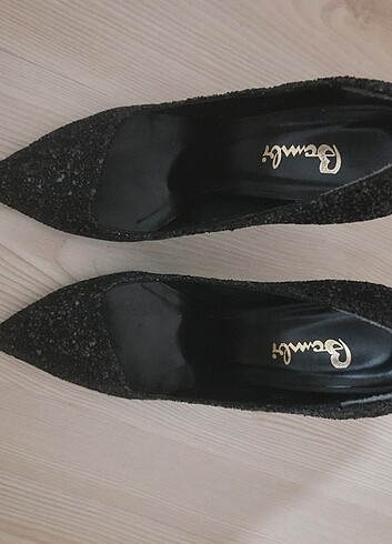 38 Beden Stiletto parlak