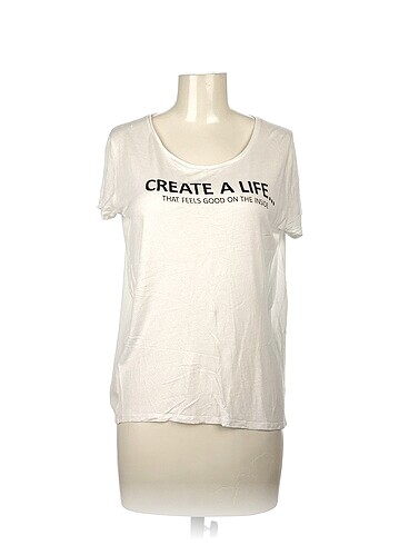 PreLoved T-shirt %70 İndirimli.