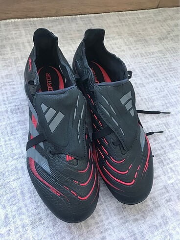 Adidas Predator Krampon