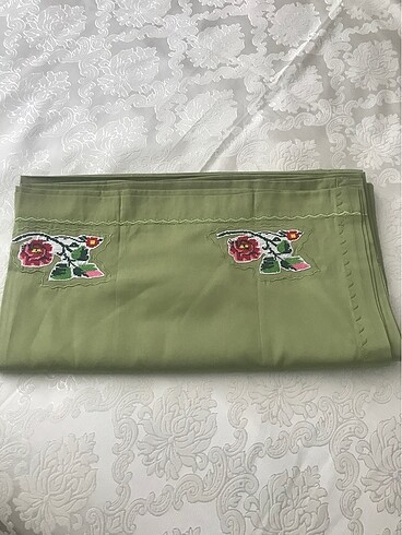  Beden yeşil Renk Dantelli Pike Takımı