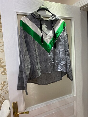 Kapüşonlu sweat