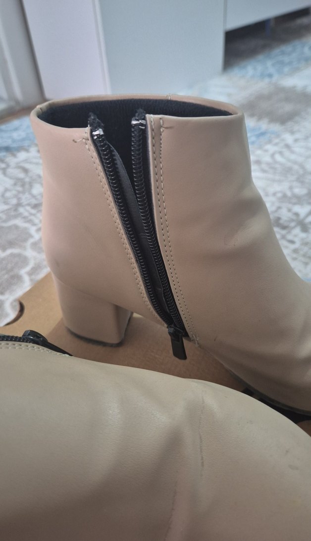 Bej Deri Kadın Topuklu Bot - Görsel 2