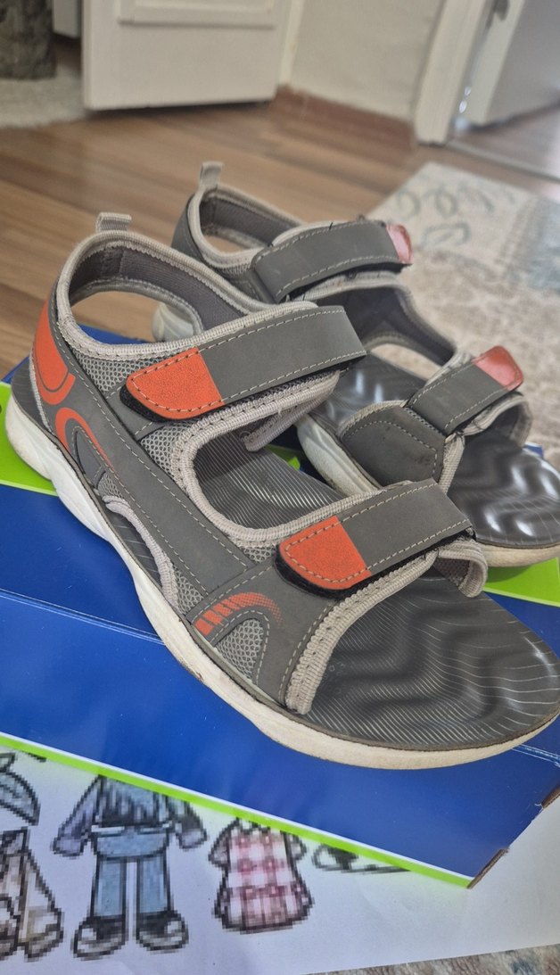 Gri Tokalı Erkek Çocuk Sandalet - Görsel 2