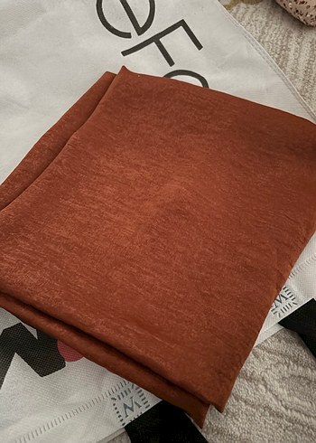 Kadın Kahverengi Saten Şal - Görsel 4