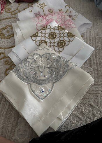 Nakışlı Beyaz Masa Örtüsü Seti - Görsel 2