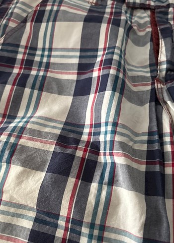 Kırmızı Pamuklu Bol Kesim Bermuda Şort - Görsel 5