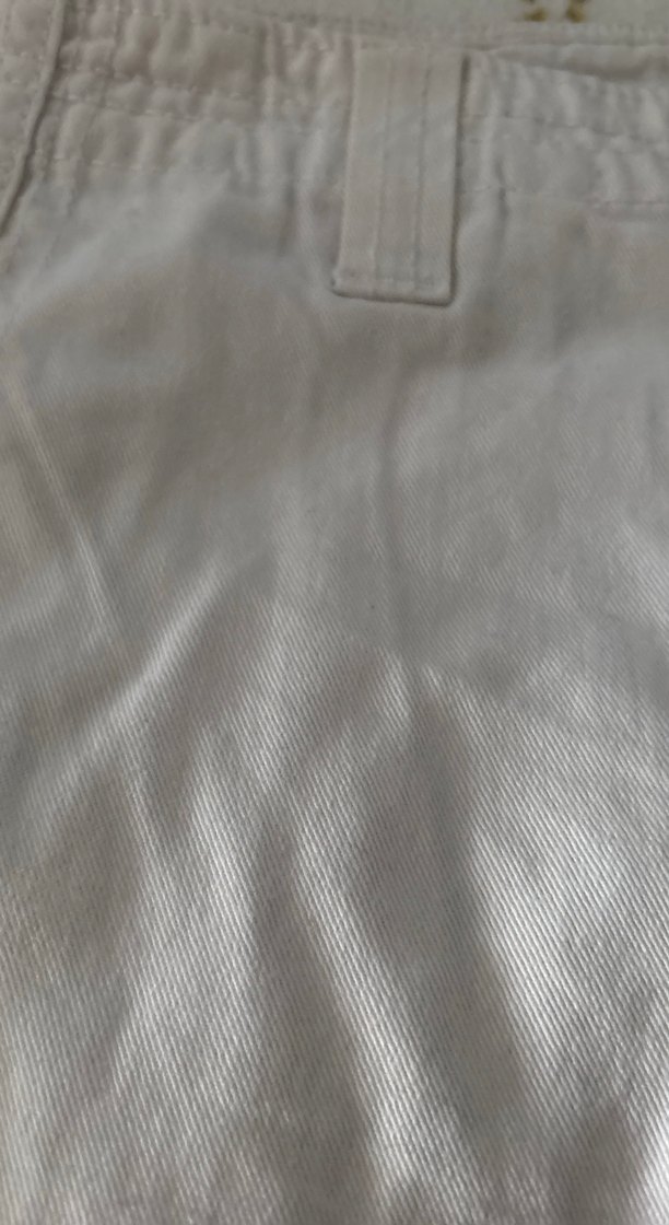 Beyaz Rahat Kesim Erkek Bermuda Şort - Görsel 2