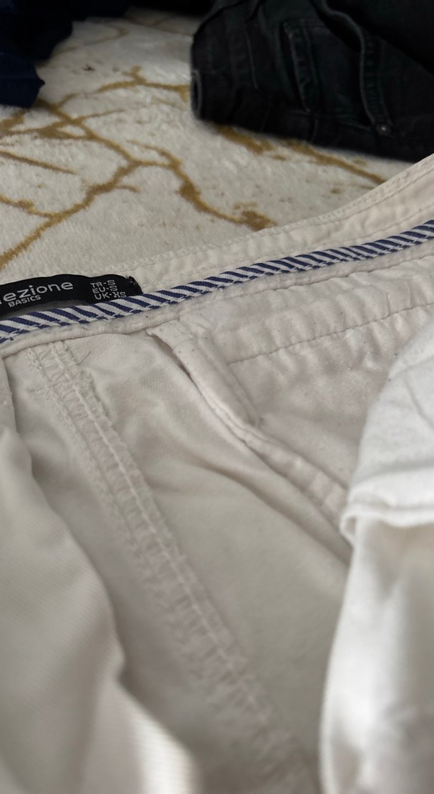 Beyaz Rahat Kesim Erkek Bermuda Şort - Görsel 3