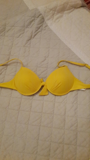 Bikini üstü 