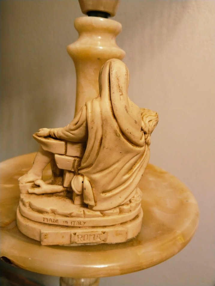 Bej Pieta Figürü - Görsel 2