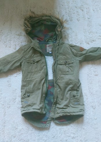 Erkek Çocuk Gri Kamuflaj Desenli Kürklü Mont - Görsel 2