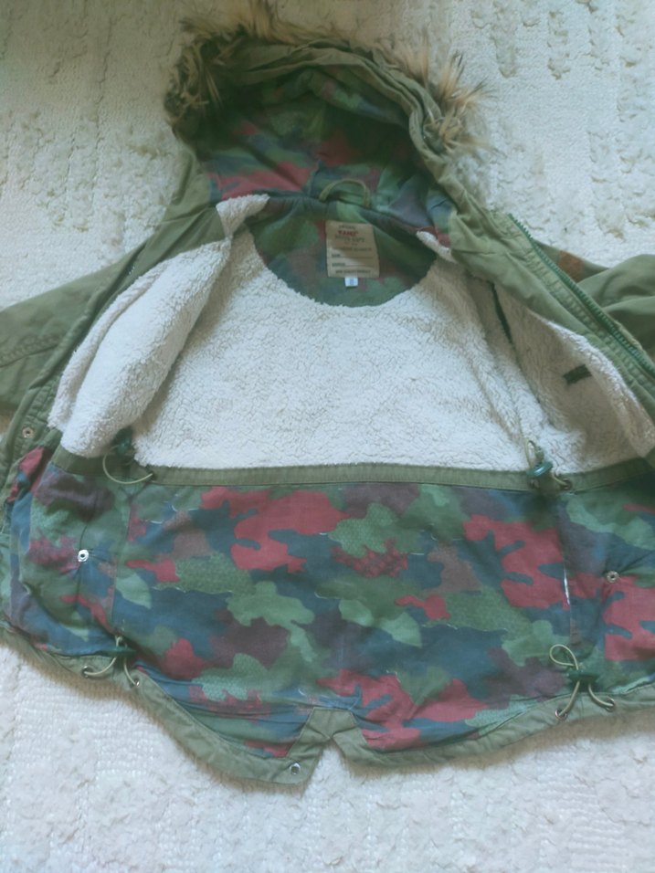 Erkek Çocuk Gri Kamuflaj Desenli Kürklü Mont - Görsel 4