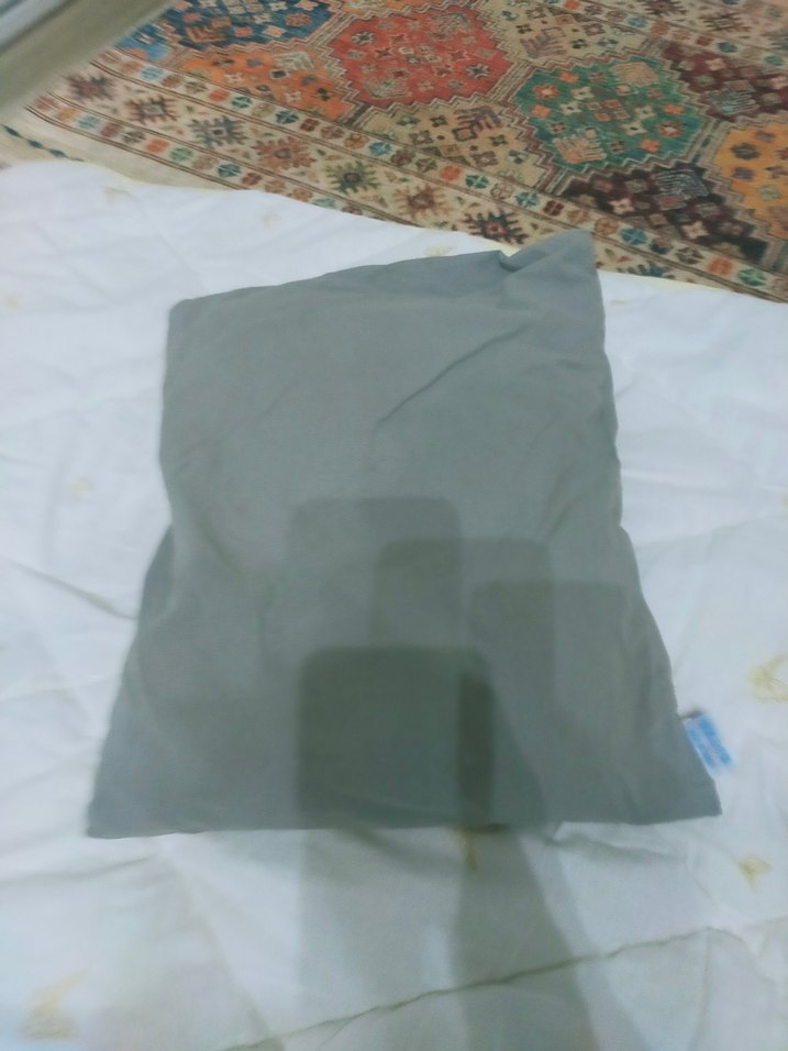 Gri Yastık ve Beyaz Çocuk elyaf yorgan - Görsel 3