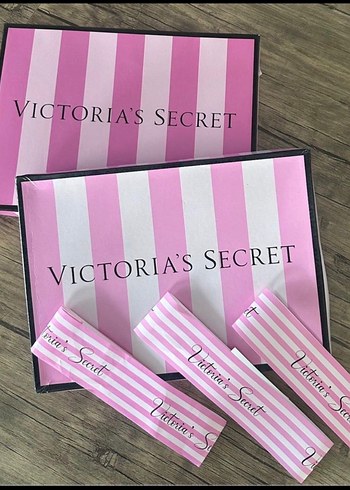 Victoria's Secret hediyelik boş kutu - Görsel 3